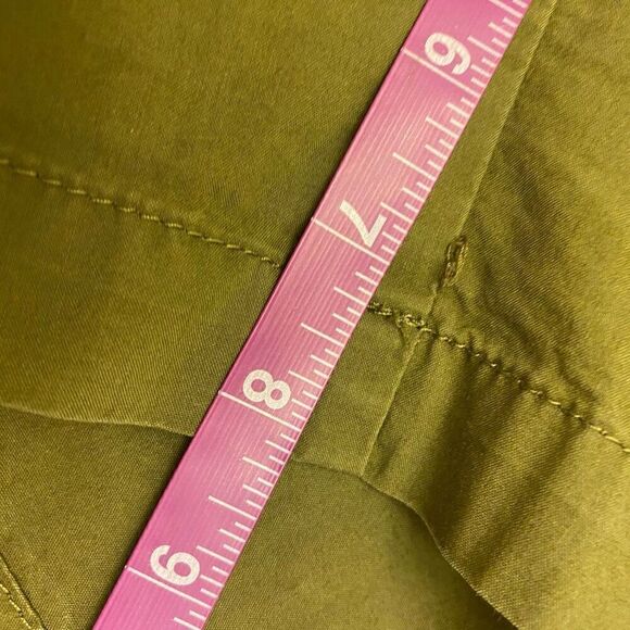 Eddie‎ Bauer Army Green Cargo Trail Flat Front Shorts Size 18 - Picture 15 of 16